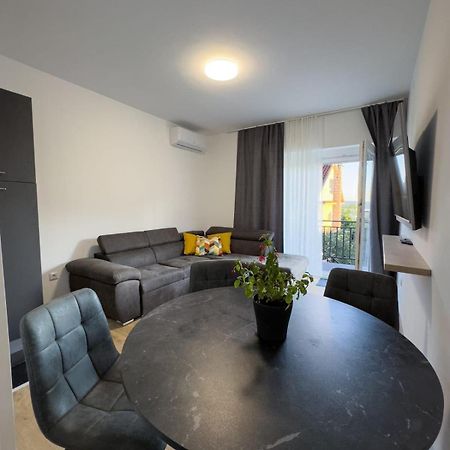 Apartman Adria ツリクヴェニツァ エクステリア 写真