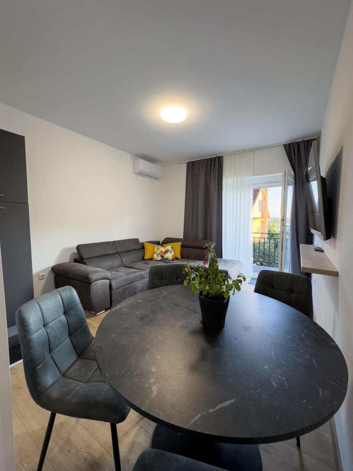 Apartman Adria ツリクヴェニツァ エクステリア 写真